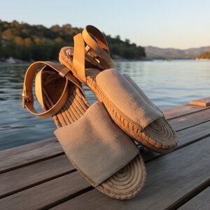 Tory Burch Gold Ankle Wrap Canvas Women's SZ 7 Sandals Vacation Shoes Beach Boho